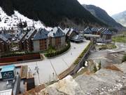 Baqueira-Ruda 1500 - Start der Gondelbahn im Zentrum
