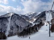 Blick von der Gondelbahn zum Link Lift (Verbindungslift)