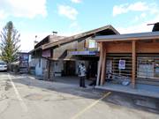 Gepflegter Kassenbereich in Cavalese