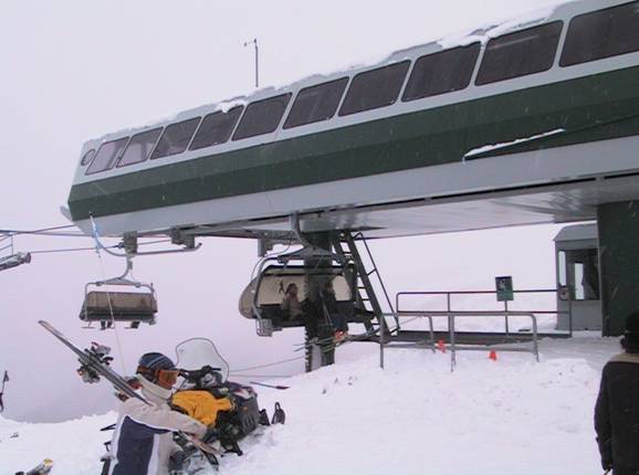 Telesilla Séxtuple Express - 6er Hochgeschwindigkeits-Sesselbahn (kuppelbar) mit Abdeckhauben