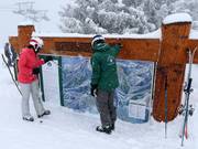 Personal bei den Pistenplänen bei Fragen