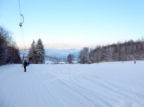 Der breite Skihang am Skilift Solla