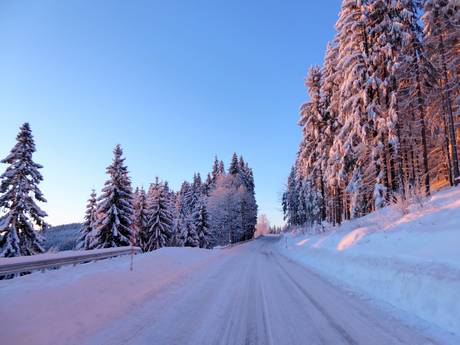 Freyung-Grafenau: Anfahrt in Skigebiete und Parken an Skigebieten – Anfahrt, Parken Mitterdorf – Almberg