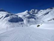 Leichte Abfahrt am Hüttenlift