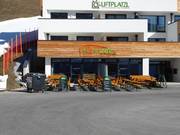 Sonnenzeit an der Talstation in St. Michael