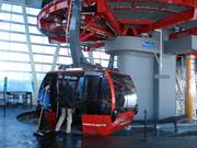 Die Gondeln werden ständig ausgefegt