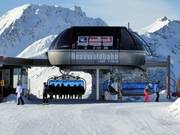 Rosswald 6er - 6er Hochgeschwindigkeits-Sesselbahn (kuppelbar) mit Abdeckhauben und Sitzheizung