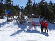 Ausschilderung an der Bergstation mit Mountain Host