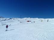 Blick über die Snowparks am Crap Sogn Gion