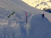 Pistenabgrenzer zur Orientierung bei schlechtem Wetter