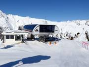 Paznauner Thayabahn - 6er Hochgeschwindigkeits-Sesselbahn (kuppelbar) mit Abdeckhauben