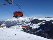 Siller-Keat - 6er Hochgeschwindigkeits-Sesselbahn (kuppelbar) mit Abdeckhauben und Sitzheizung