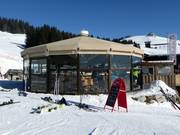 Schirmbar Holzalm im Bereich Brixen im Thale