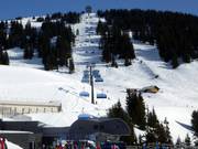 Polten 8er - 8er Hochgeschwindigkeits-Sesselbahn (kuppelbar) mit Abdeckhauben und Sitzheizung