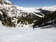 Schwarze Piste Granota in Grau Roig