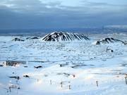 Blick vom Gipfel Kóngsgil bis zum Meer