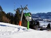 Leistungsfähige Schneekanone an der Stuibeneckbahn