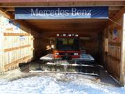 Es gibt ein Pistenfahrzeug im Skigebiet Halde