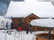 Könnte auch in Österreich stehen: Skihütte Kirburg
