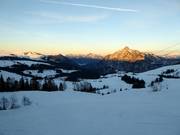 Sonnenuntergang im Skigebiet Postalm