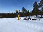 Leistungsfähige Schneekanone im Skigebiet Idre Fjäll