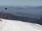 Blick vom Skigebiet El Colorado auf Santiago de Chile