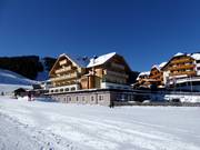 Alm Gut an der Talstation Silverjet 1