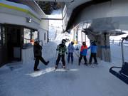 Das freundliche Personal zeigt immer Präsenz an den Liften