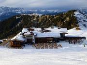 Almstüberl am höchsten Punkt des Skigebiets