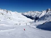 Schwere Piste vom Skitunnel Wiesejaggl zur Mittelstation Ochsenalm