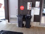 Mülleimer stehen bereit