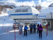 Fourclaz Express - 4er Hochgeschwindigkeits-Sesselbahn (kuppelbar) mit Abdeckhauben