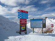 Pistenausschilderung und Pistenplan im Skigebiet Coronet Peak