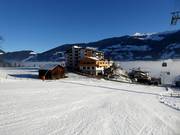 Das Hotel Waldfriede liegt direkt an der Talabfahrt in Fügen