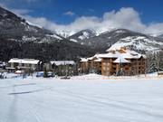 Förderband mit Anfängerpiste direkt am Village