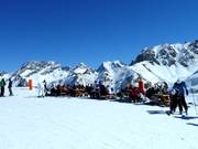 In Frankreich sehr üblich - Picknick im Skigebiet