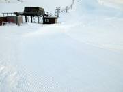 Präparierte Piste im Skigebiet Bláfjöll