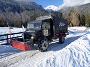 Unimog-Transfer zwischen Kinderland und Übungswiese Schanzlin