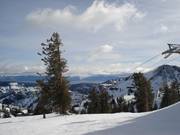 Piste mit Blick zum Lake Tahoe
