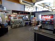 Selbstbedienungsrestaurant in der Main Lodge