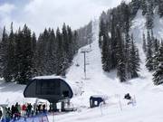 Summit Express - 4er Hochgeschwindigkeits-Sesselbahn (kuppelbar)