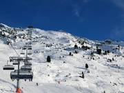 Ungesicherte Tiefschneehänge an der Hochzeiger 2.5 Bahn