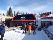 Hasenköpfl - 8er Hochgeschwindigkeits-Sesselbahn (kuppelbar) mit Abdeckhauben und Sitzheizung