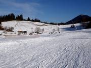 Blick über das kleine Skigebiet am Obersalzberg