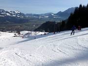 Carving am Idealhang mit Blick auf das Inntal