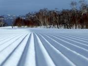 Perfekt präparierte Piste in Hanazono