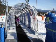 Überdachtes SunKid Förderband für die Kleinen