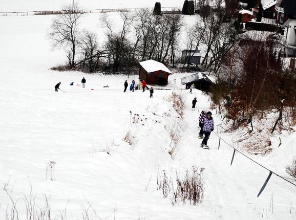 Skilift am Ziegenberg - Seillift/Babylift mit niederer Seilführung