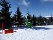 Schneekanone im Skigebiet Spindlermühle