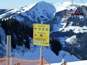 Pistenausschilderung im Skigebiet Damüls-Mellau